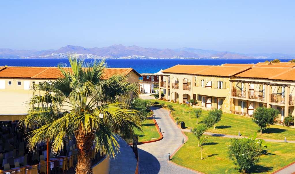 White Olive Marine Aquapark 4*