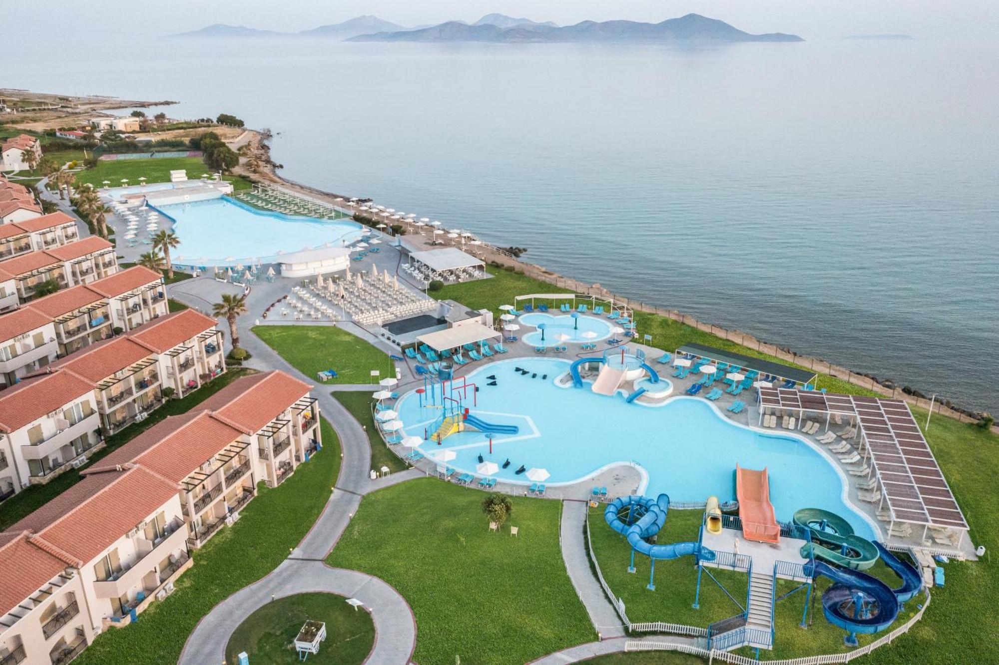 White Olive Marine Aquapark