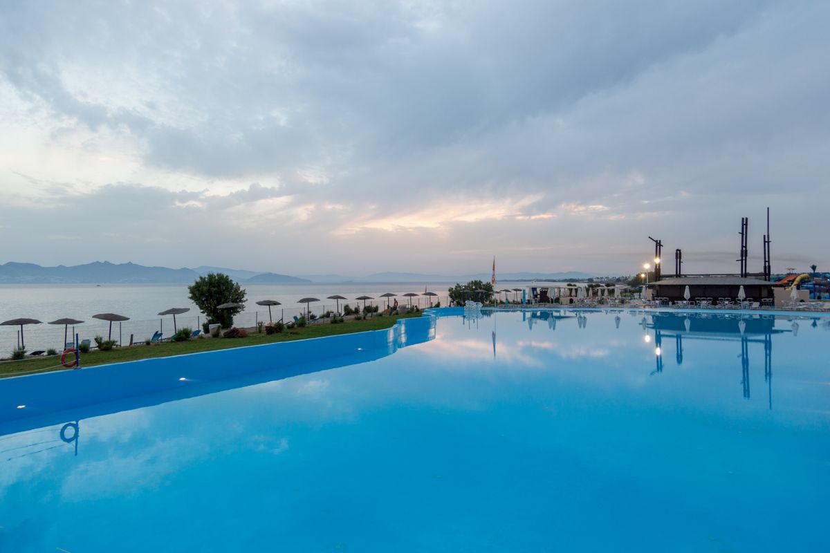 White Olive Marine Aquapark Tigaki