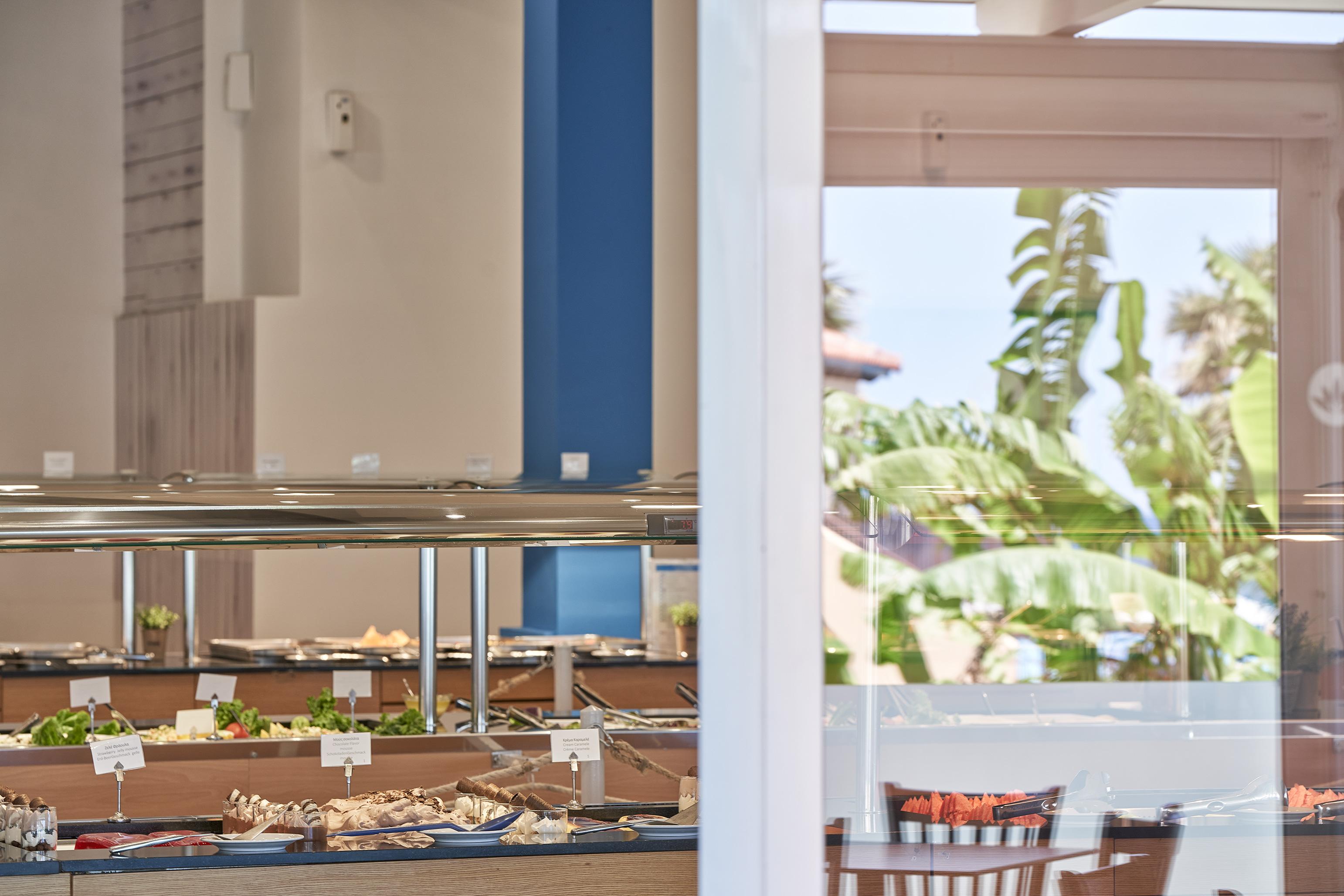 White Olive Marine Aquapark 4*