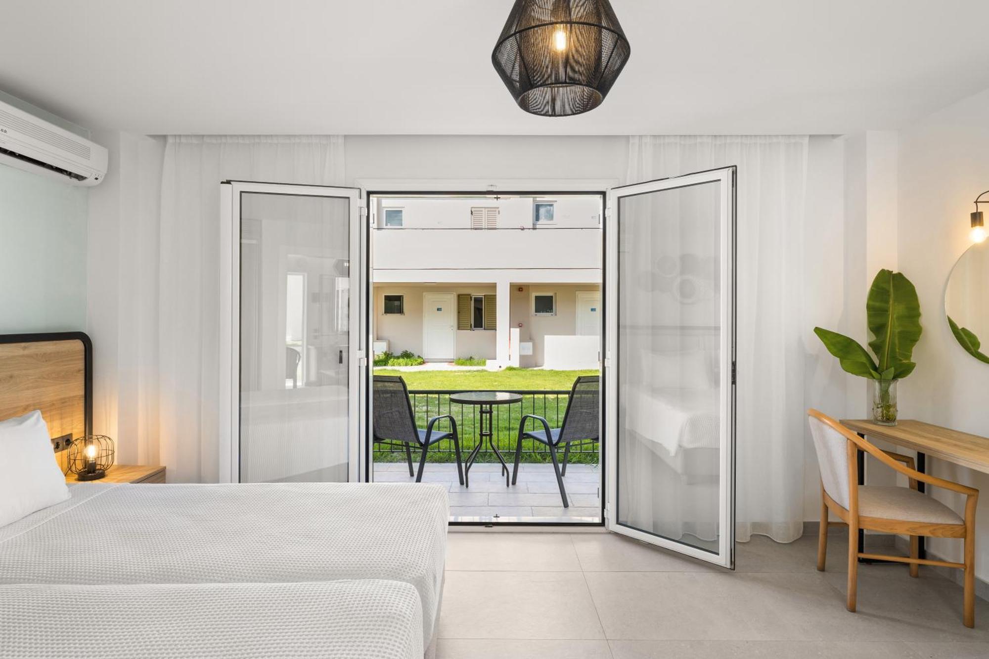 White Olive Marine Aquapark 4* Tigaki
