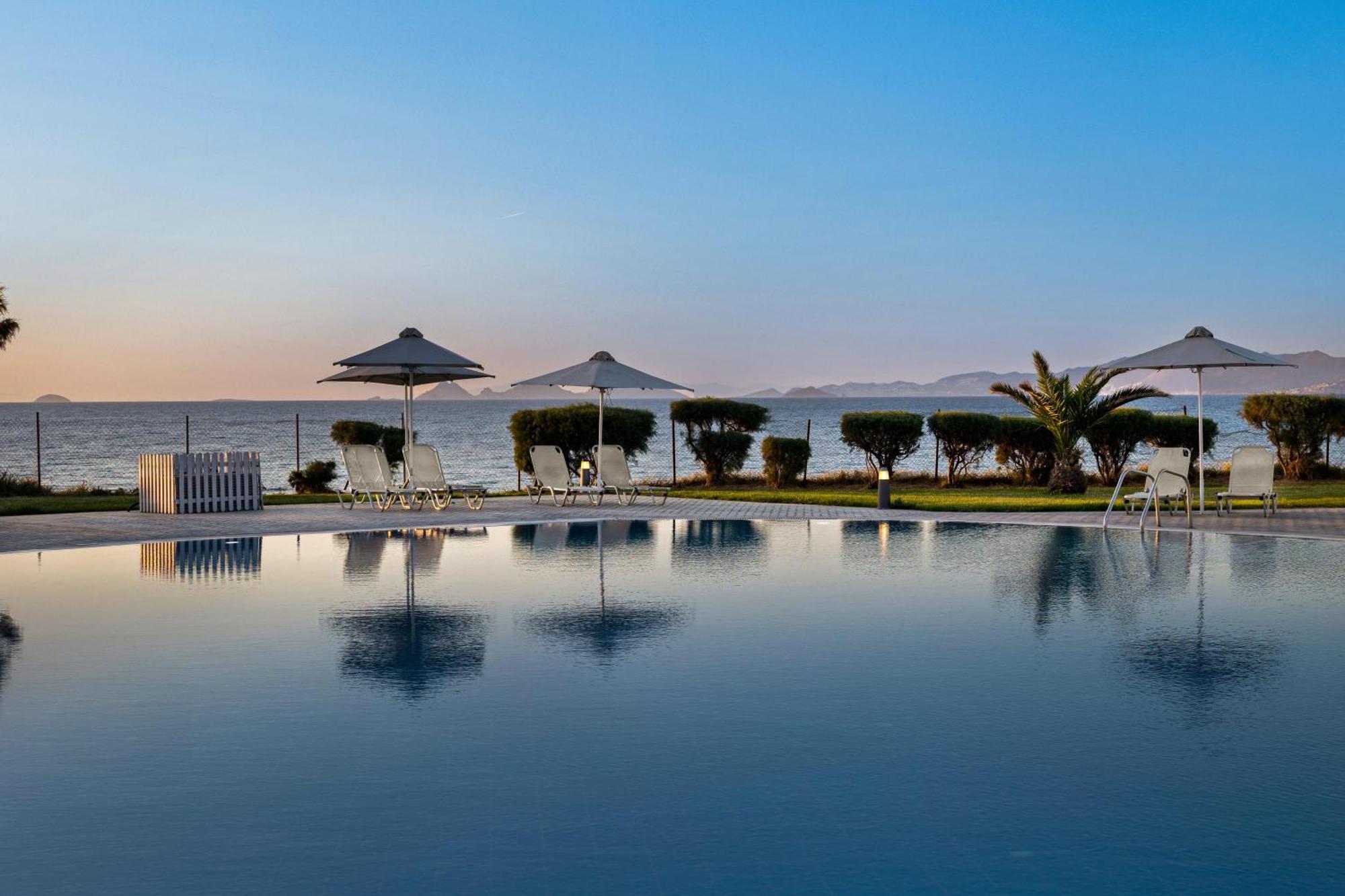 White Olive Marine Aquapark Otel Tigaki
