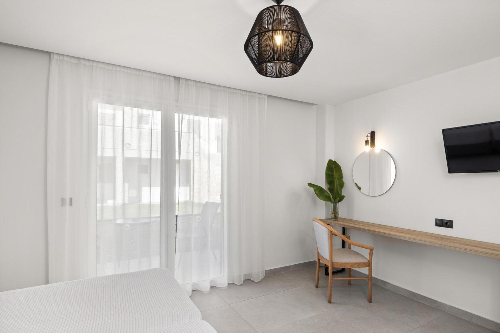 White Olive Marine Aquapark Otel Tigaki
